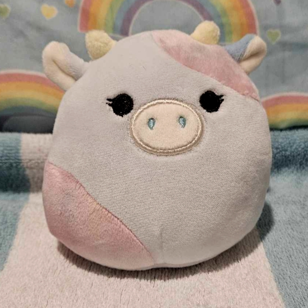 Caedia Squishmallow Cow